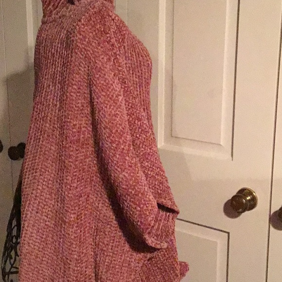 Sweater - Picture 3 of 4